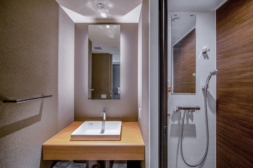 Deluxe Twin Room, Non Smoking (No cleaning Service) - Photo 6