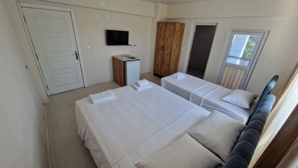 Standard Room photo 3
