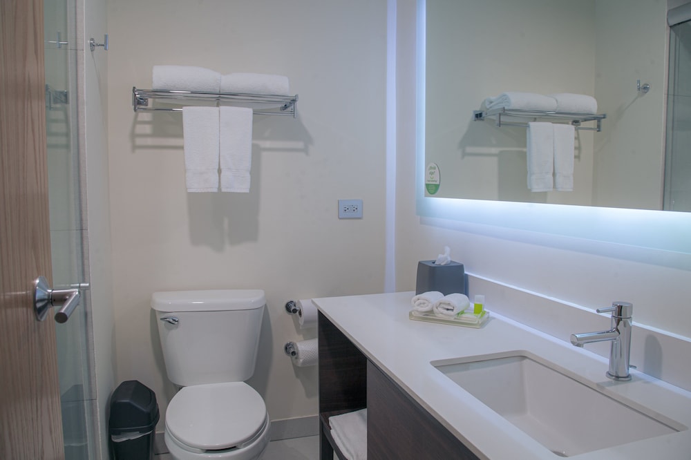 Suite, 1 Bedroom, Balcony photo 1