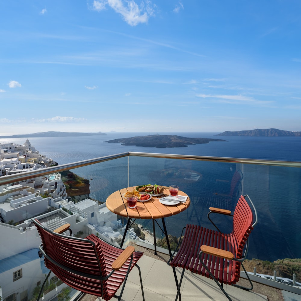 Superior Suite, Jetted Tub, Sea View - Photo 2