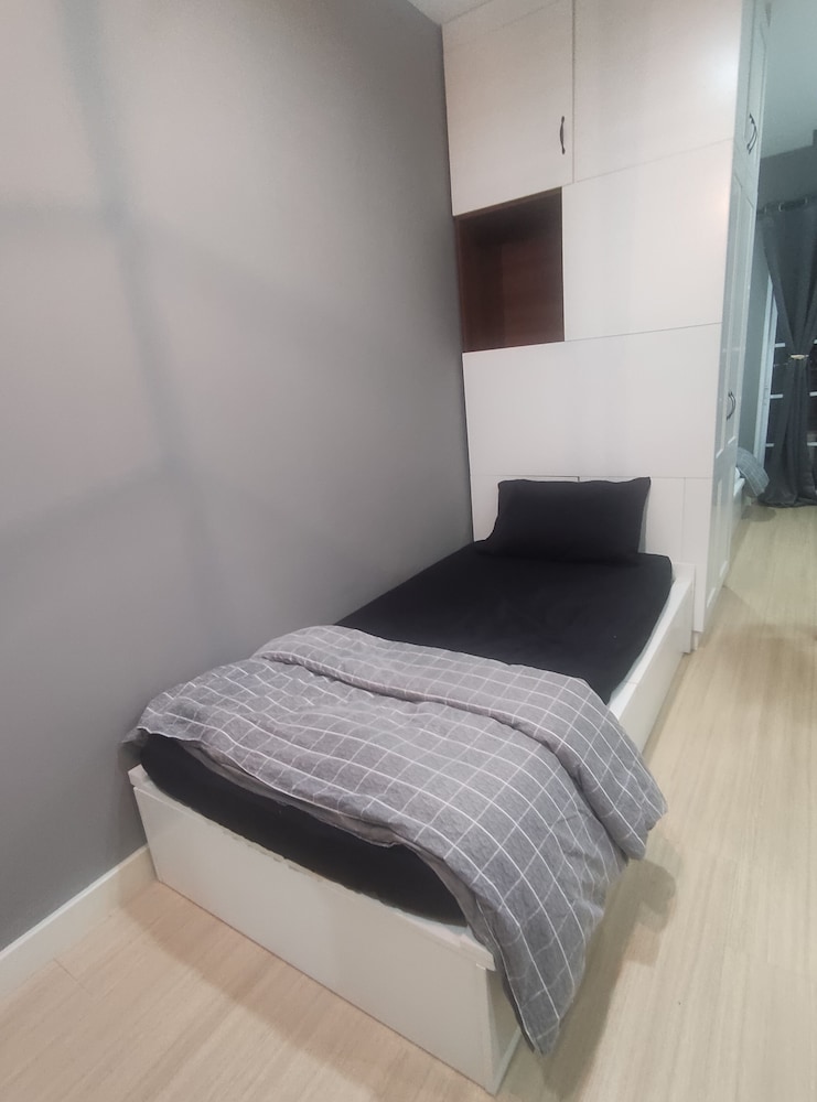 Deluxe Studio Suite photo 3