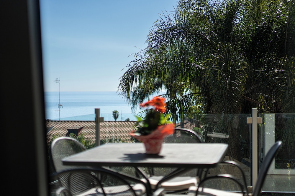 Deluxe Room, Terrace photo 3