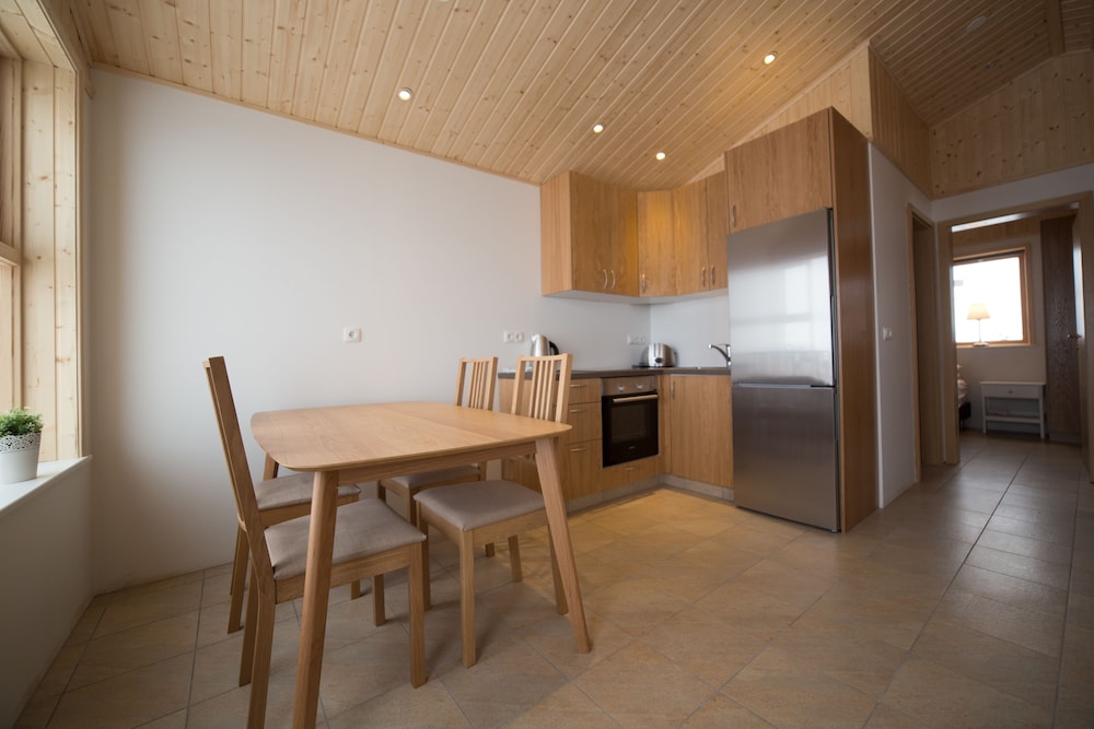 Cottage, 2 Bedrooms, Lake View photo 3