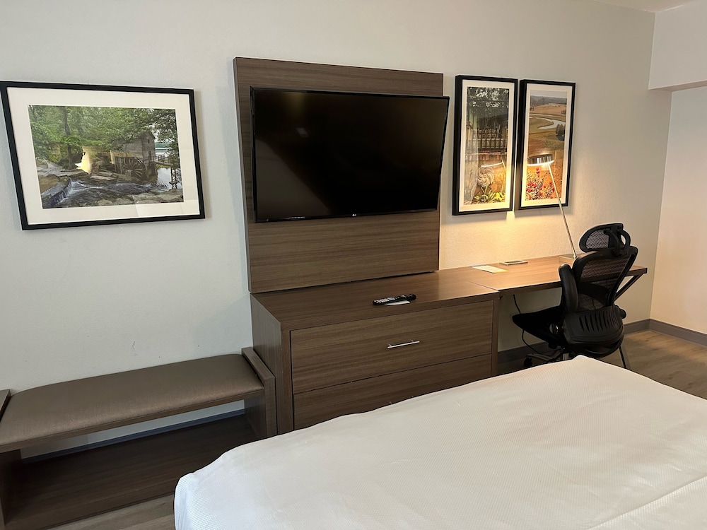 Standard Room, 2 Double Beds, Non Smoking - Photo 1