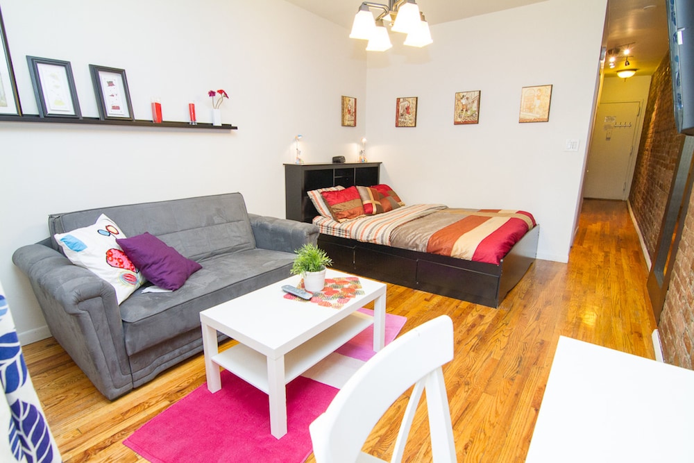 Classic Studio, 1 Queen Bed with Sofa bed, Kitchenette photo 1