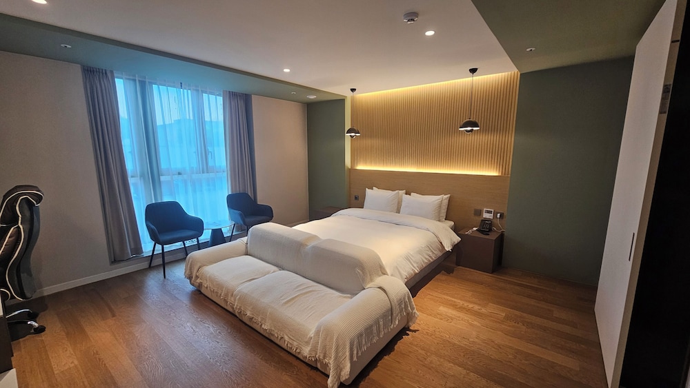 Business Room
