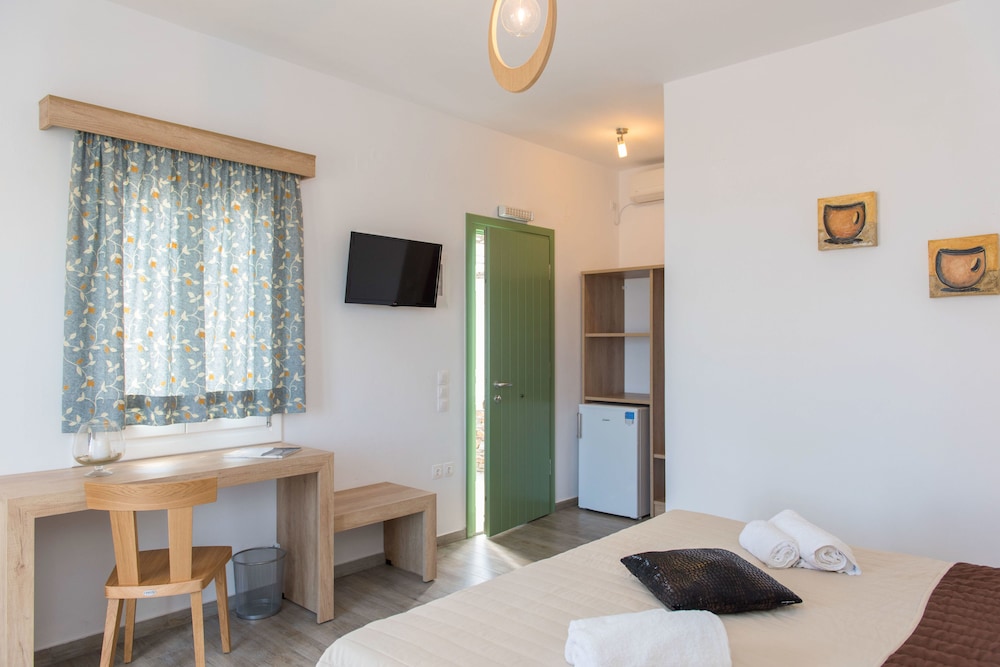 Deluxe Double Room, Sea View photo 2