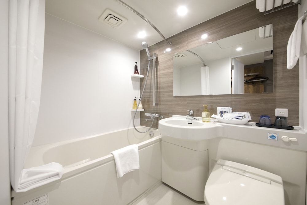 Moderate Twin Room (Single use only), Non Smoking - Photo 9