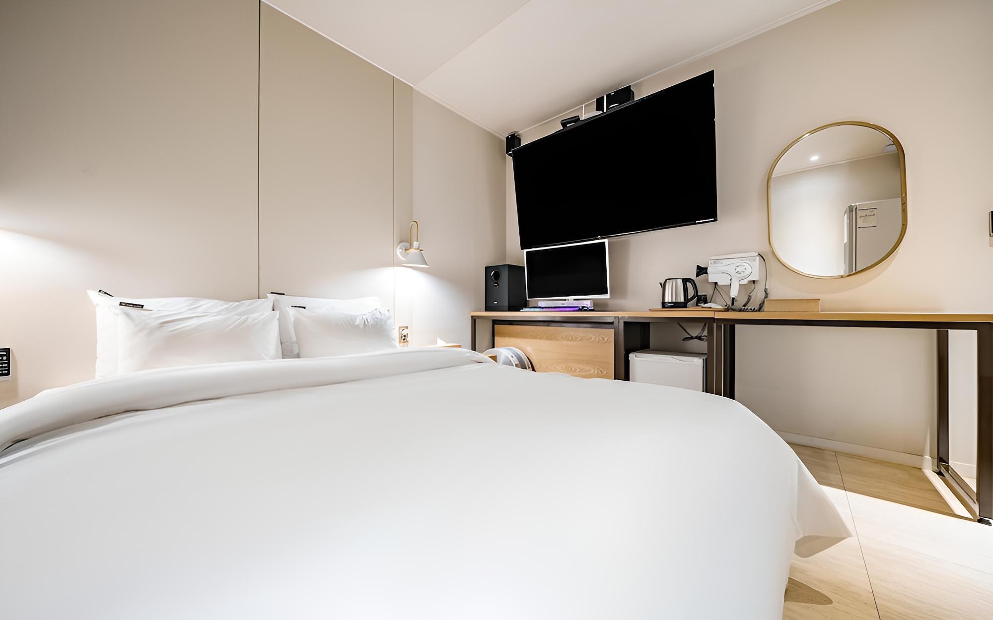 Room (Economy Room (Netflix Disney TVing Wa) photo 2