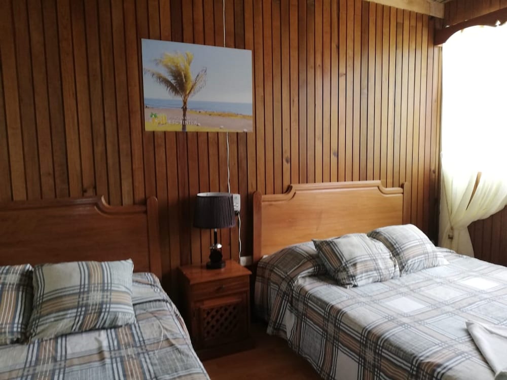 Deluxe Double Room, 2 Queen Beds, Non Smoking photo 2