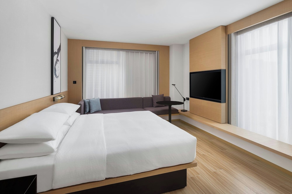 Room, 1 King Bed