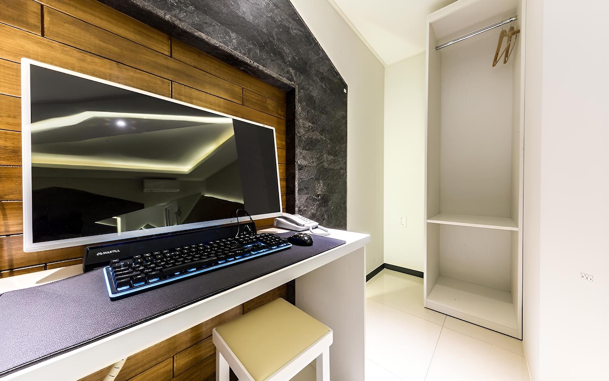 Room (Deluxe room) - Photo 18