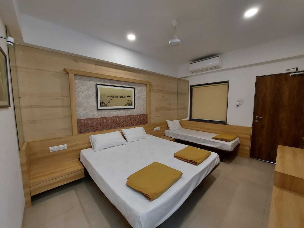 Triple Room, Balcony photo 1