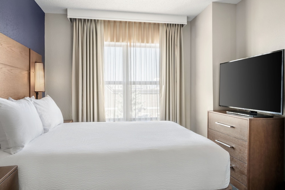 Suite, 1 Bedroom (Hearing Accessible) photo 1