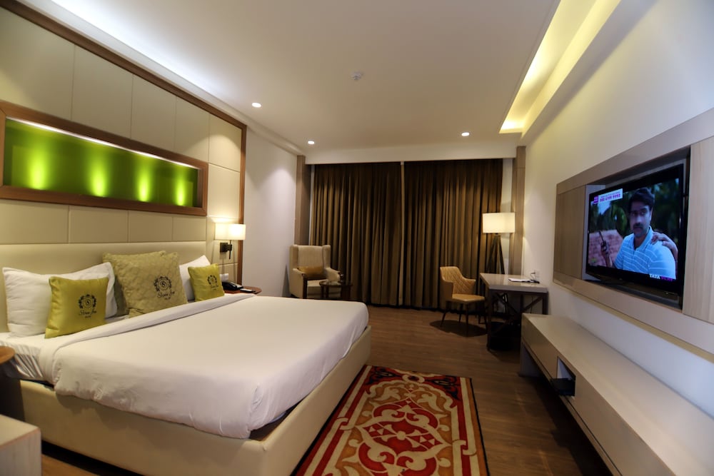 Executive Room - Photo 3