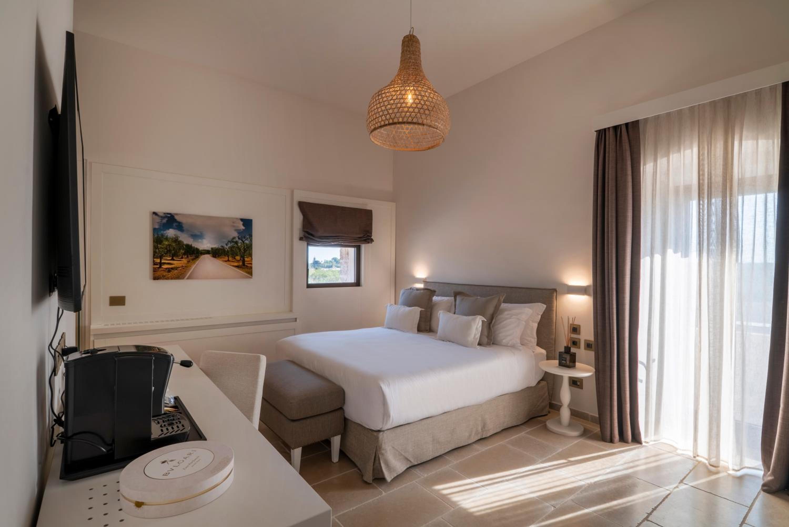 Suite with Terrace - Photo 12