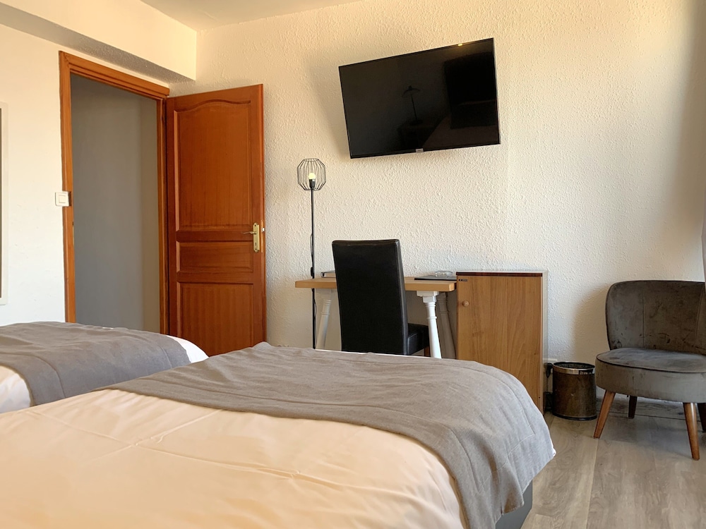 Superior Twin Room, Sea View photo 2