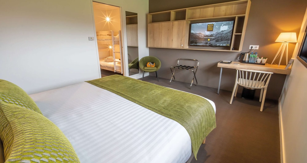 Family Room, Multiple Beds, Non Smoking photo 1