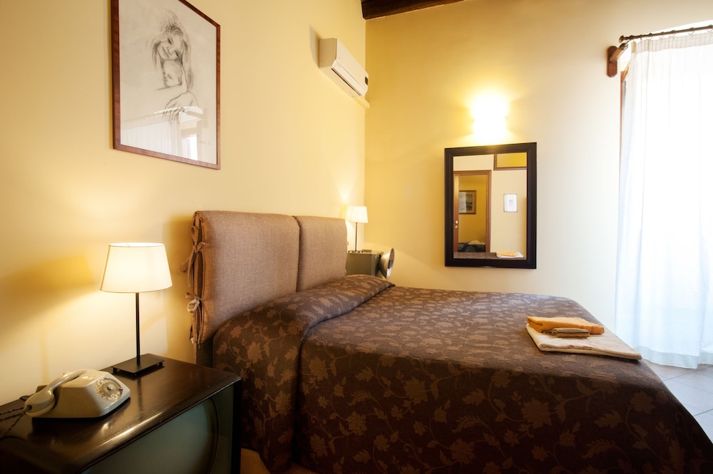 Superior Double Room Single Use photo 2
