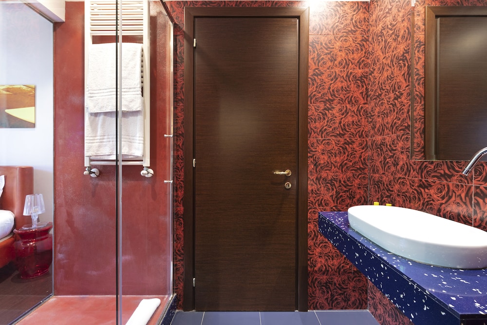 Deluxe Double Room, Non Smoking - Photo 8