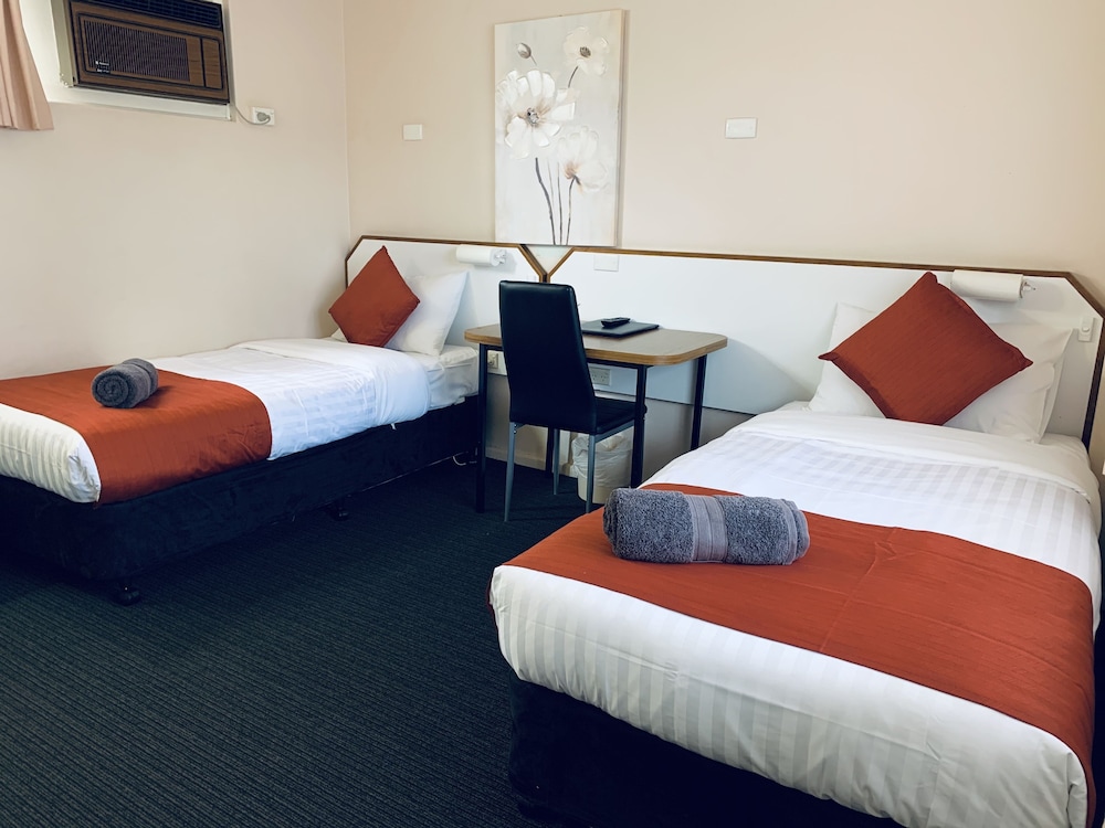 Standard Room, Non Smoking (Twin Room)