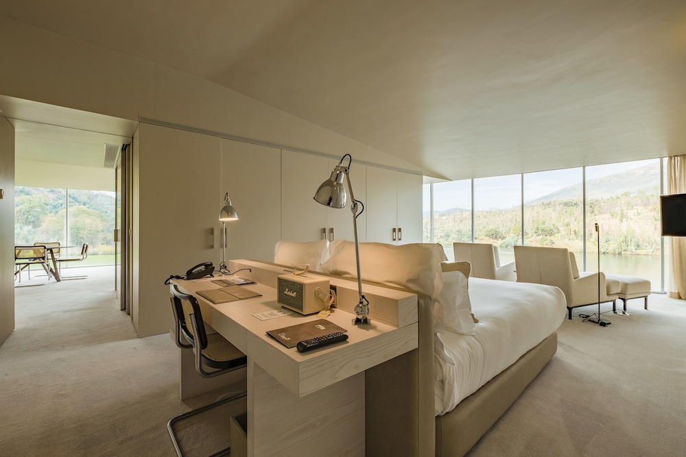 Panoramic Suite, River View (Collection) - Photo 2