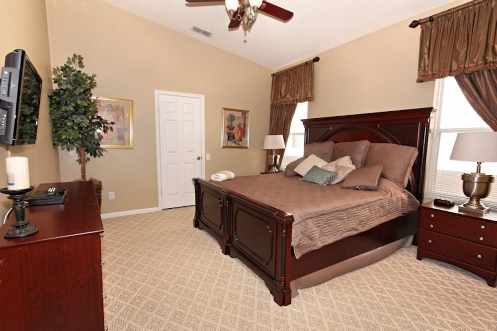 House, 4 Bedrooms