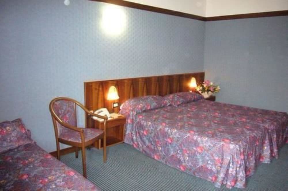Economy Room photo 2