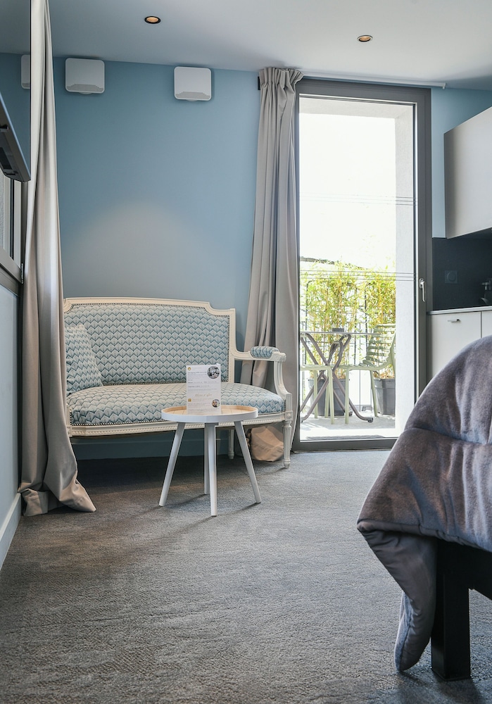 Double Room, Balcony, Lake View photo 2