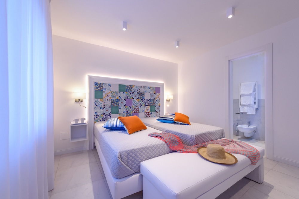 Superior Double Room, 1 King Bed (Adults Only) - Photo 2