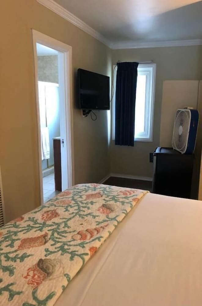 Traditional Room thumbnail 5