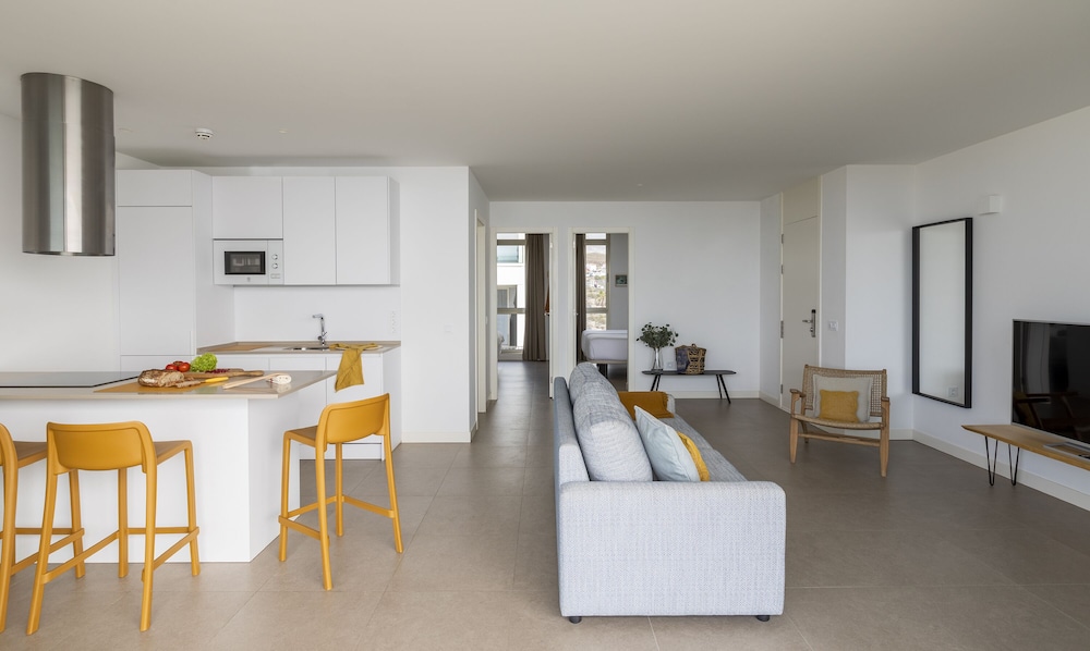 Apartment, 2 Bedrooms, Sea View (Infinity Blue) - Photo 1