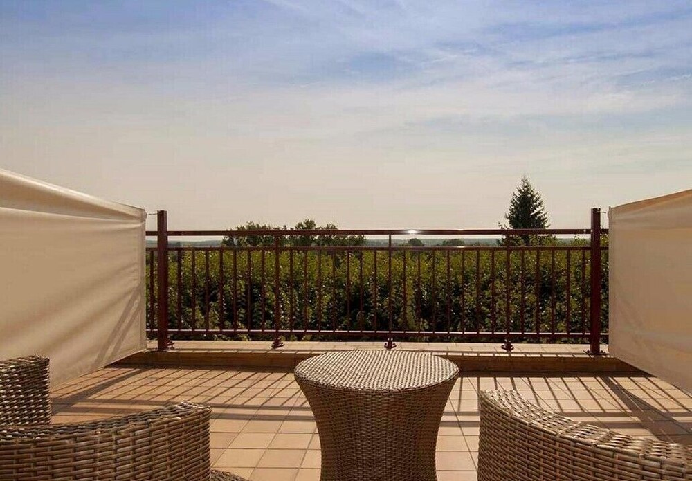 Classic Double Room, River View photo 2