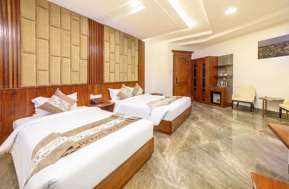 Family Triple Room, City View