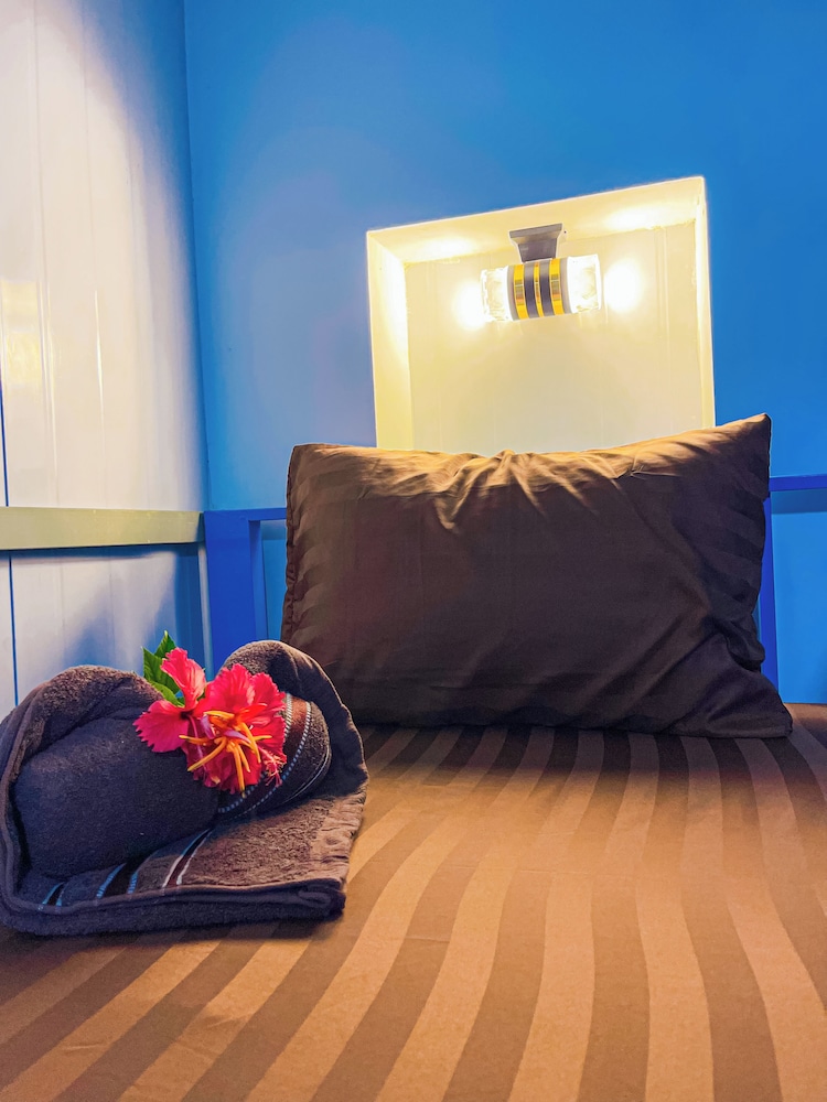 Deluxe Shared Dormitory photo 2