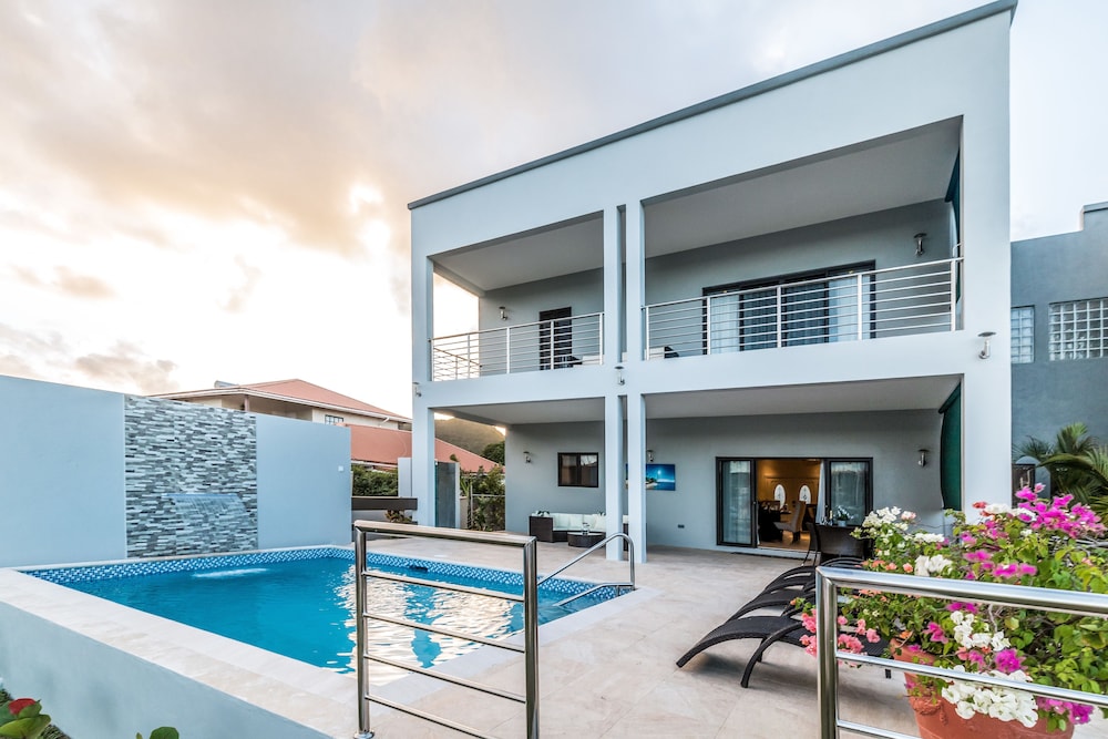 Water´s Edge Villa 2 photo 2