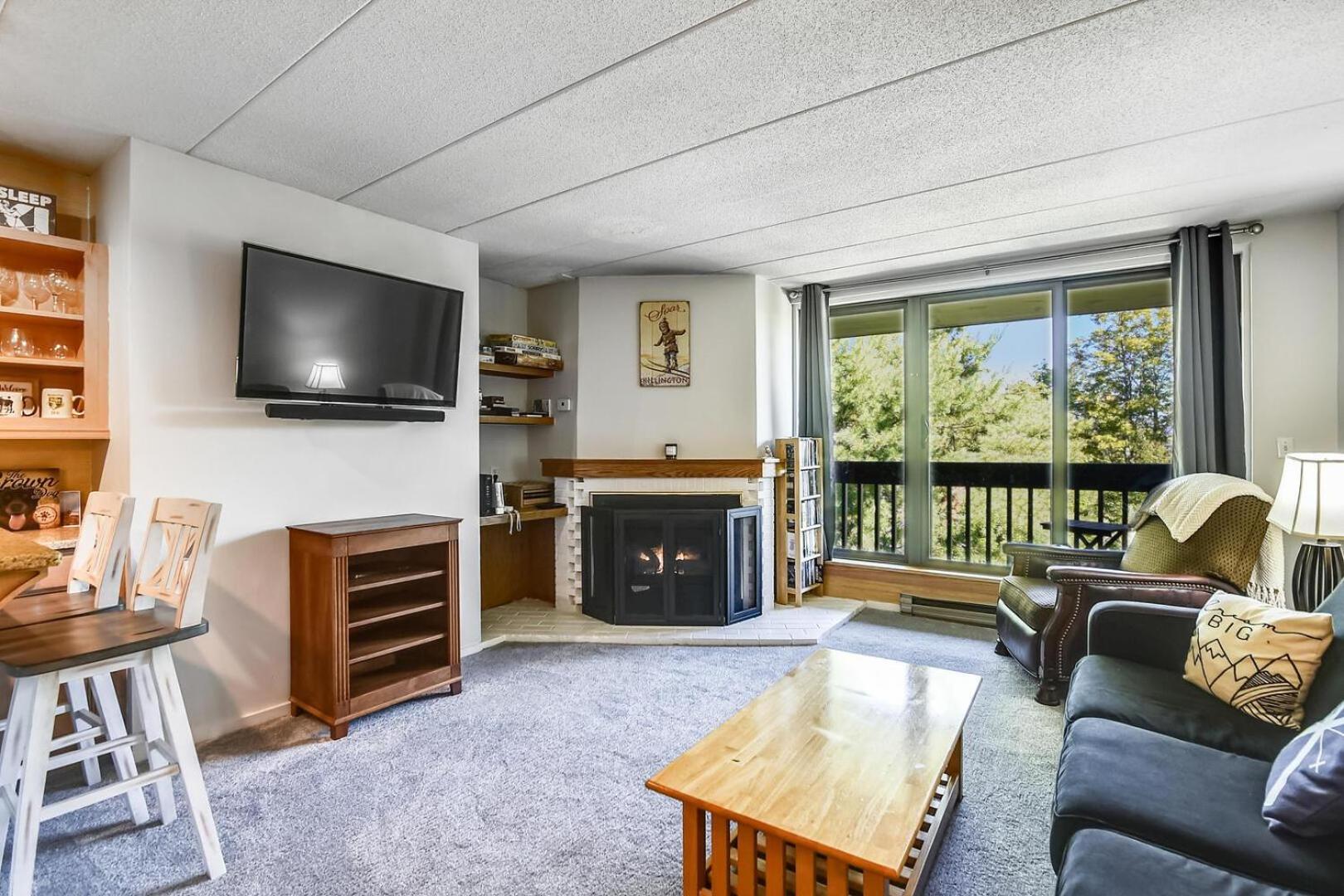 Three-Bedroom Apartment photo 1