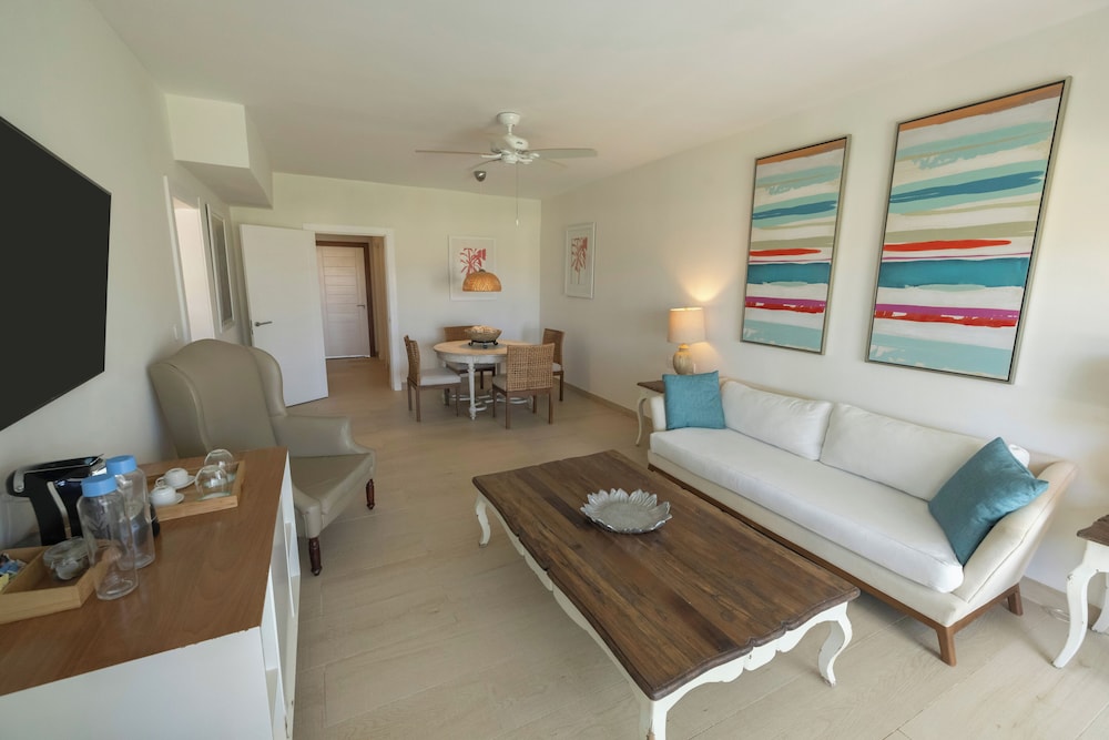 Suite, Oceanfront