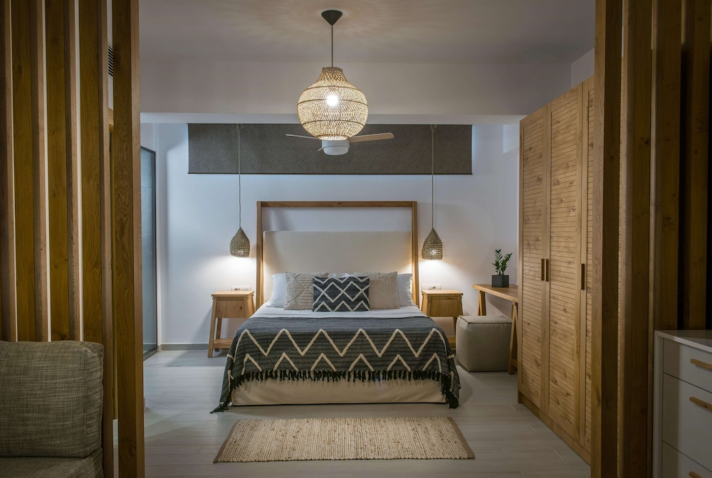 Deluxe Apartment, Sea View - Photo 1