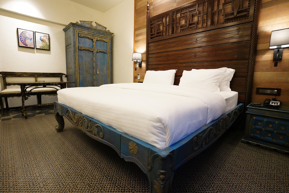 Executive Room - Photo 3