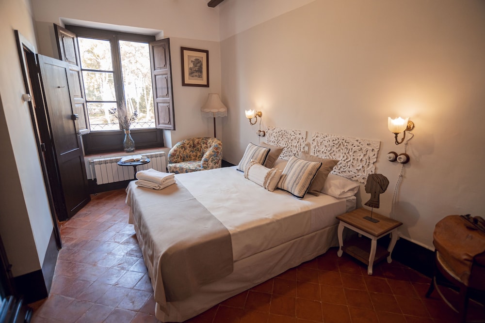 Grand Double Room photo 2