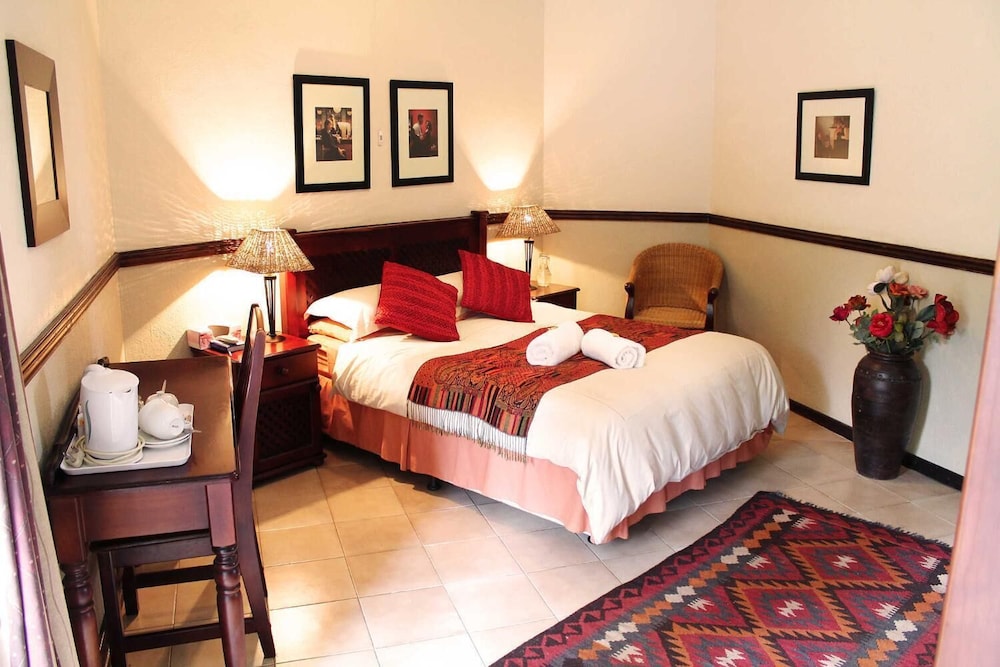 Basic Double Room photo 3