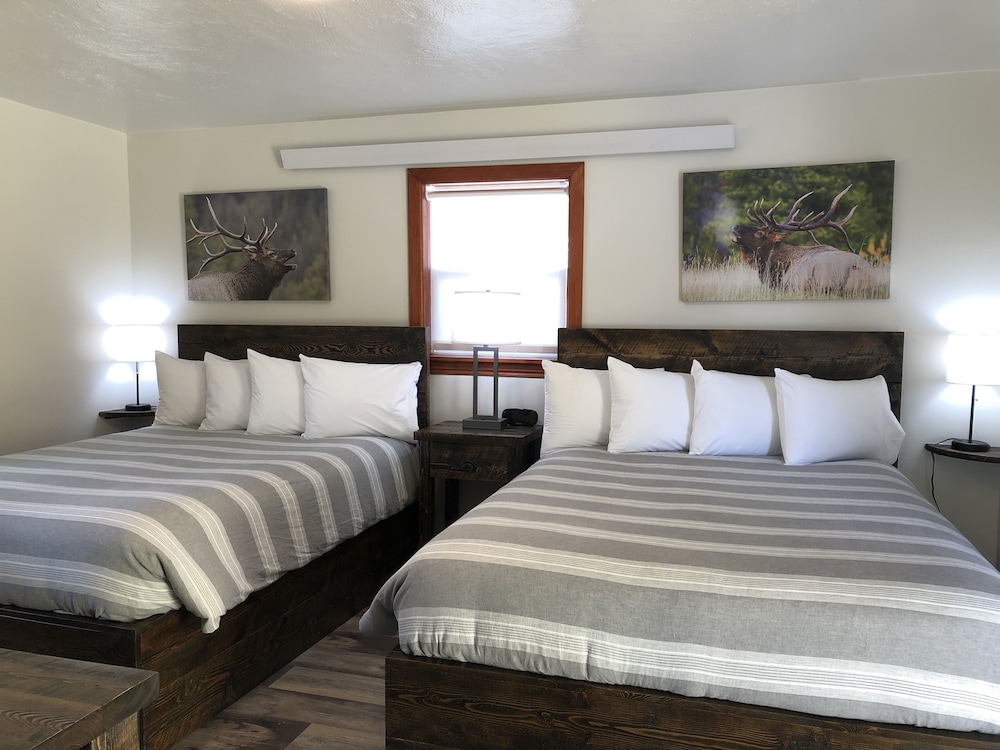 Family Cottage, 2 Queen Beds, Non Smoking