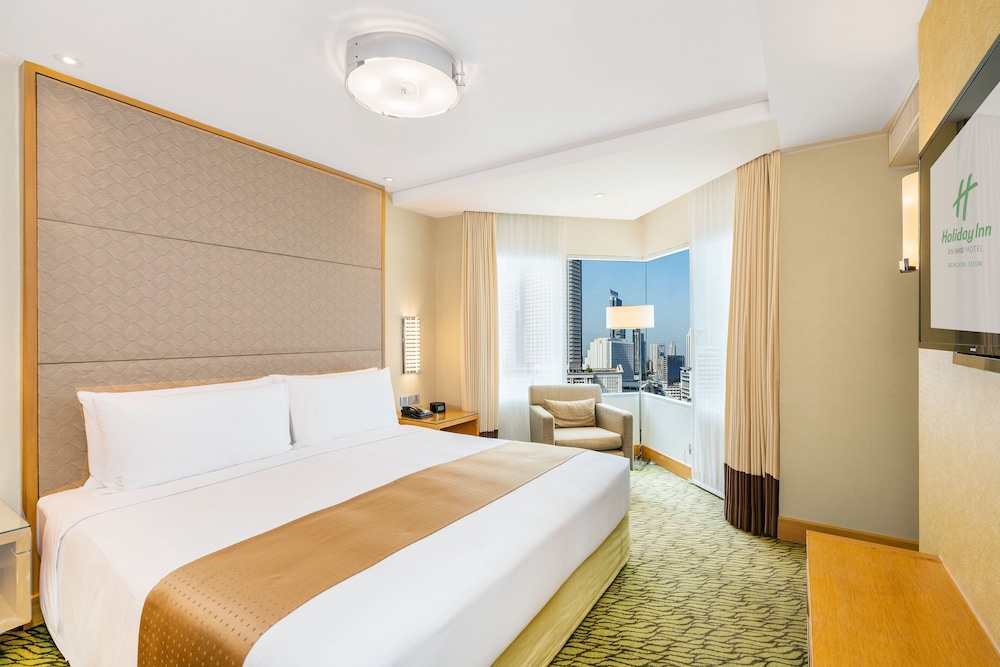 Premium Suite, 1 King Bed, City View