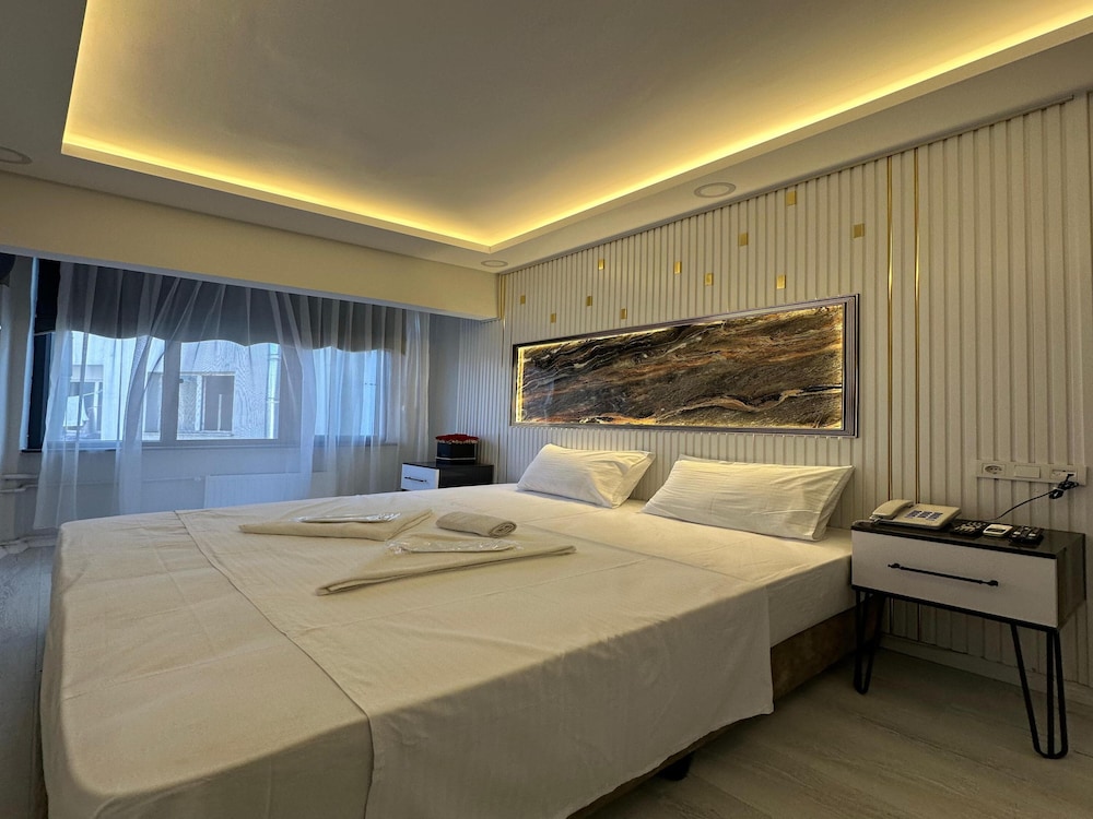 Deluxe Triple Room photo 1