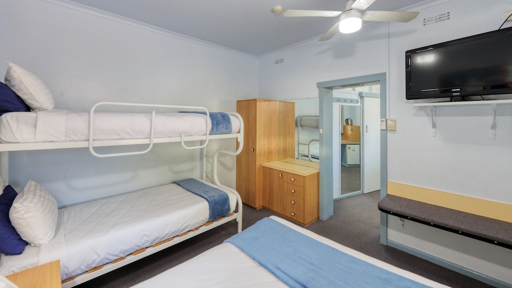 Family Room, 1 Bedroom, Non Smoking photo 2