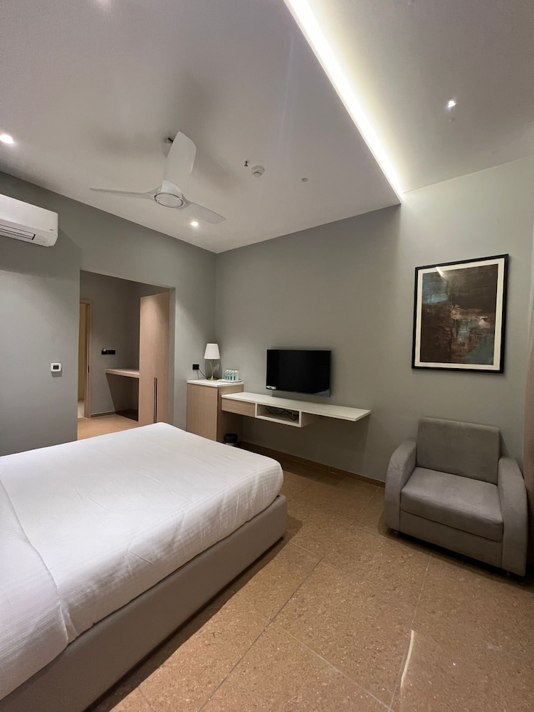 Premium Triple Room