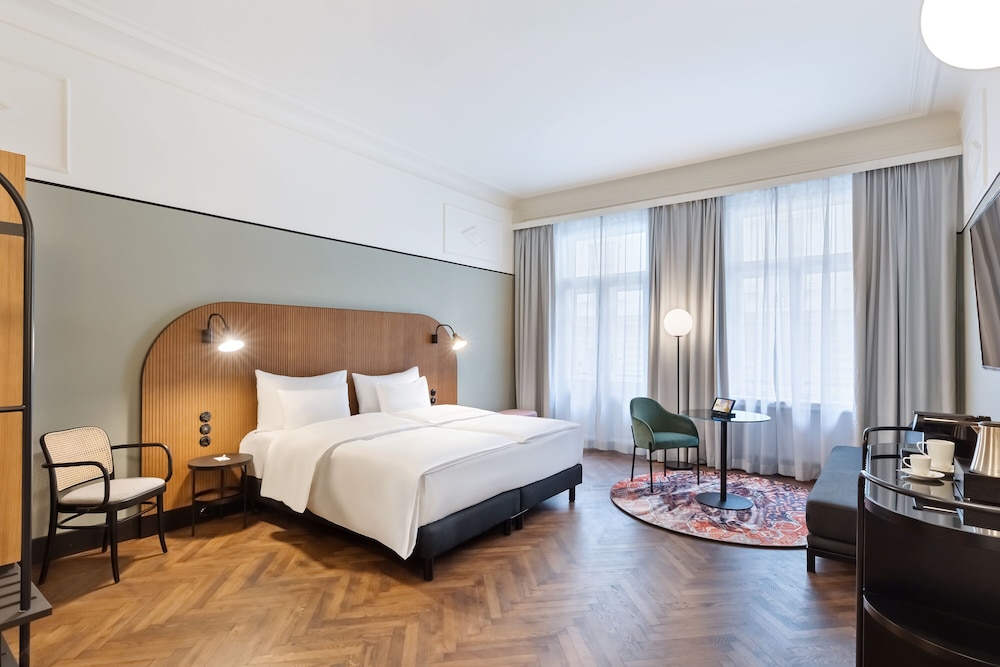 Premium Room, 1 King Bed With Sofa Bed