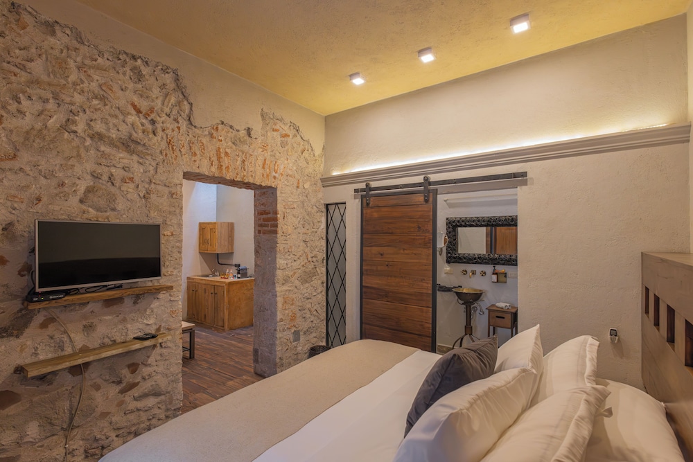Superior Suite