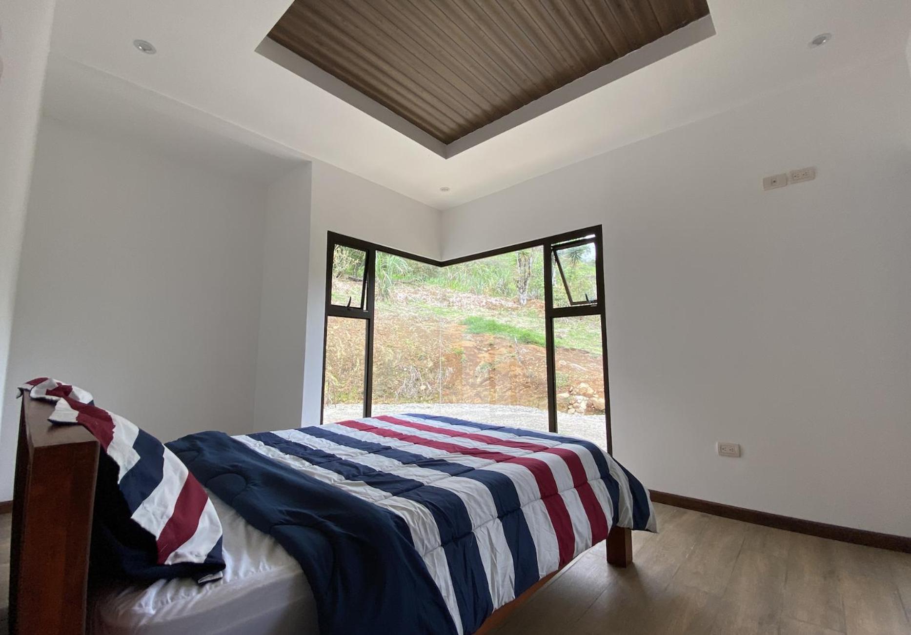 Queen Room with Garden View photo 3